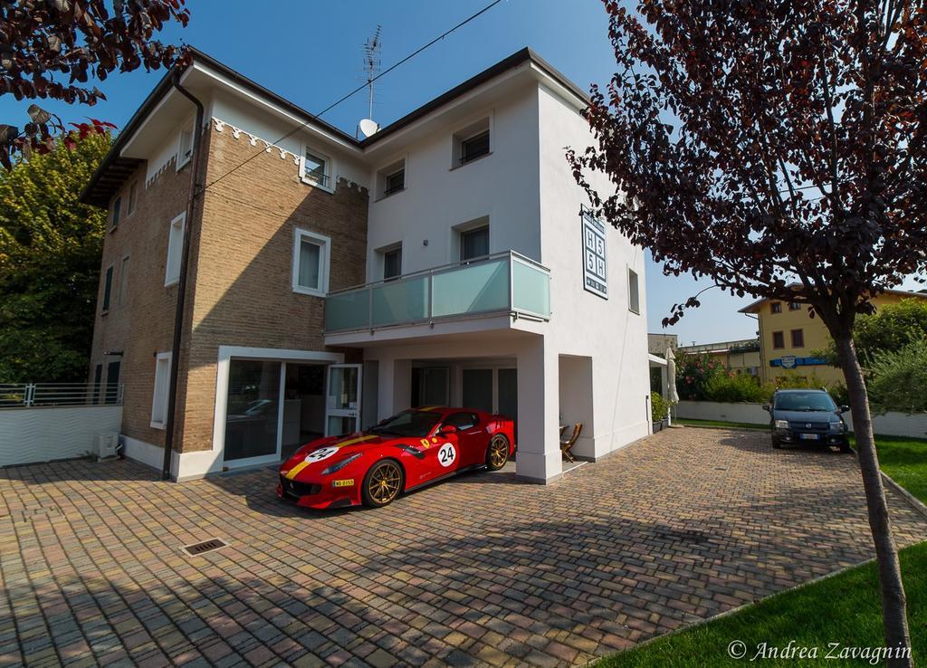 H5-5H Luxury Room Maranello Exteriér fotografie